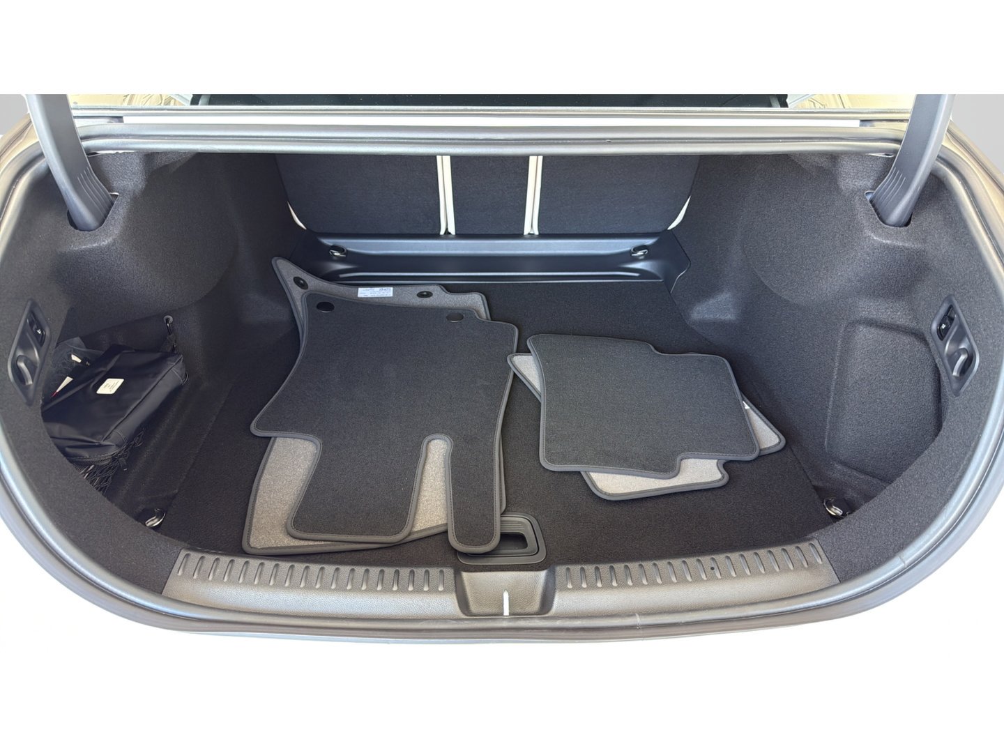 Certified Used 2026 Polar White Mercedes-Benz E 450 image 9