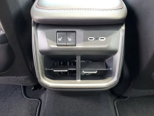 New 2026 White Knuckle Exterior Paint Dodge R/T Scat Pack image 12