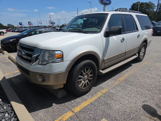 Used 2014 White Ford XLT image 1