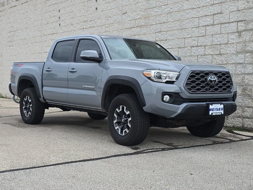 Used 2021  Toyota TRD Off-Road image 15
