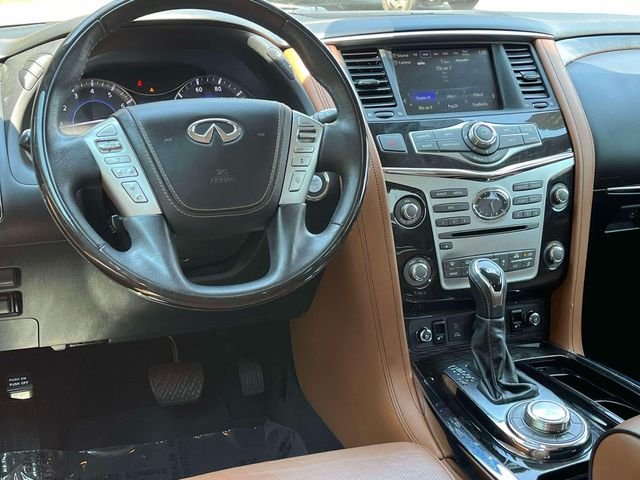 Used 2018 Beige INFINITI Base image 14