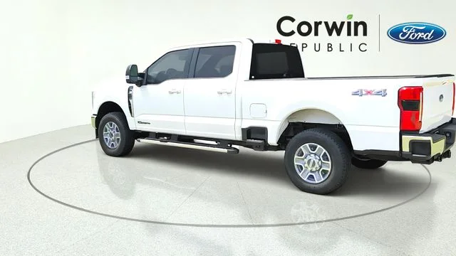 Certified Used 2026 Oxford White Ford Lariat image 6