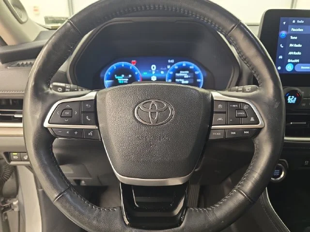 Used 2024 Celestial Silver Metallic Toyota Platinum image 34