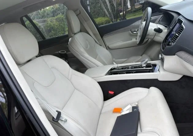 Certified Used 2023 Black Volvo Ultimate image 14