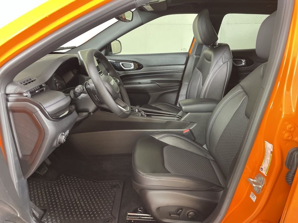 New 2026 Joose (DISC) Jeep Latitude image 17