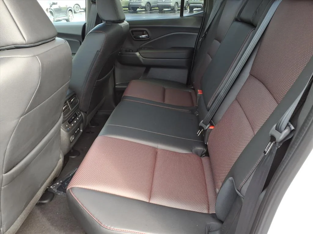 2026 Honda Ridgeline Black Edition - Photo 6