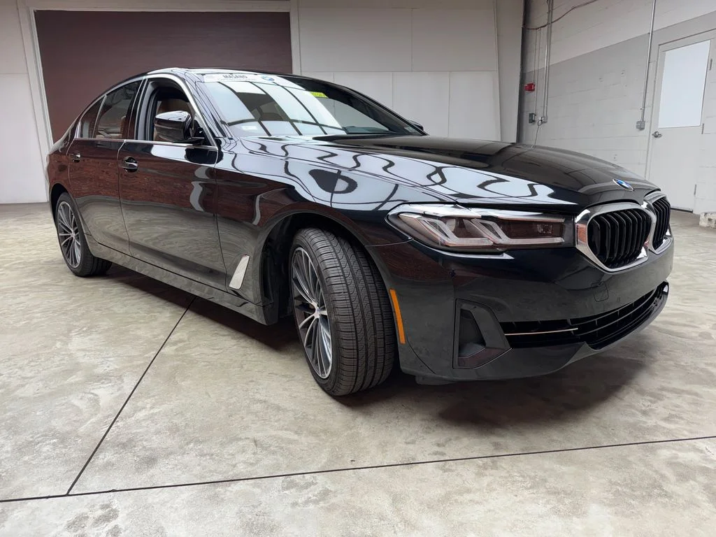 Used 2022 Black BMW 540i xDrive image 8