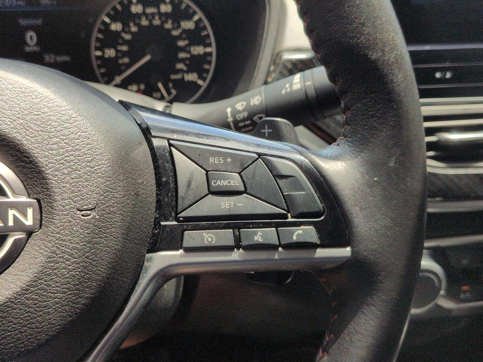 Used 2023 Super Black Nissan 2.5 SR image 21
