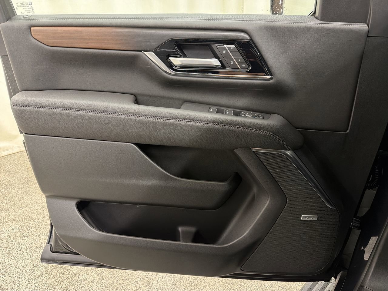 2026 GMC Yukon XL Denali - Photo 18