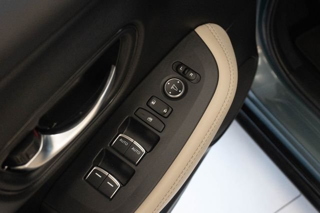 Used 2025 Blue Honda EX-L image 13