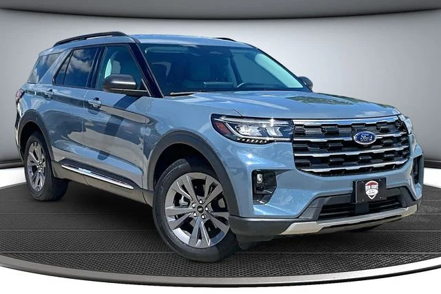 Used 2025 Ford Explorer Active with VIN 1FMUK8DHXSGC42519 for sale in Kansas City