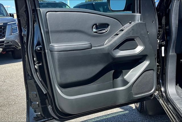 New 2026 Nissan Frontier SV 4D Crew Cab