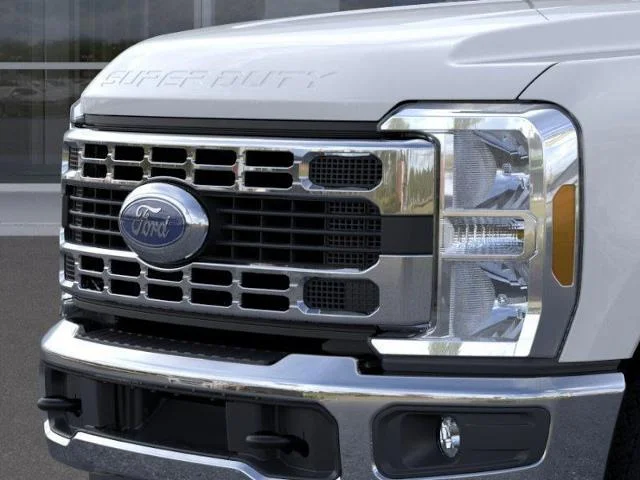New 2026 Oxford White Ford F-250® XLT image 17