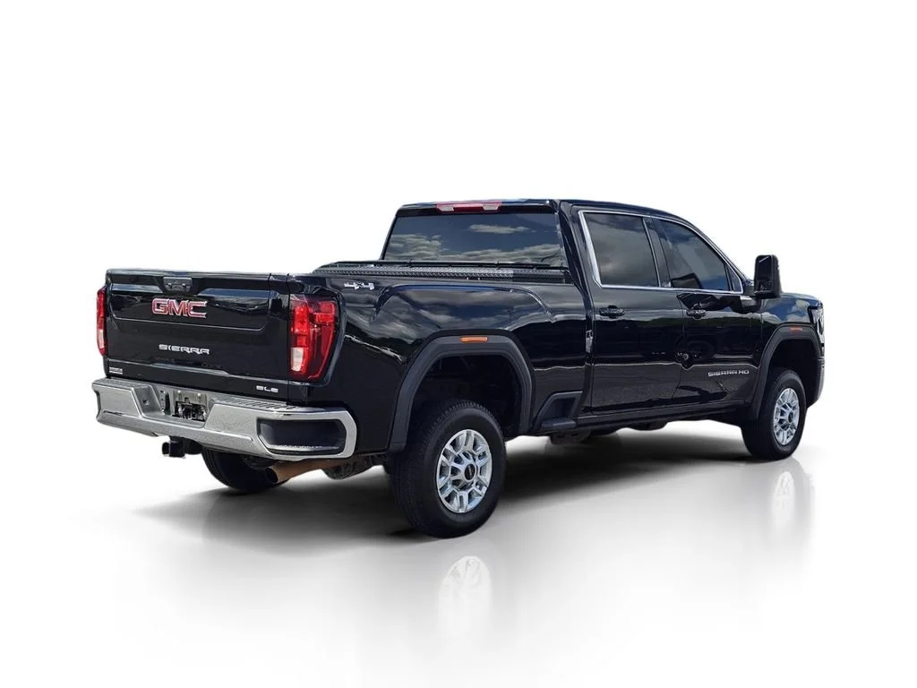 Used 2026 Onyx Black GMC SLE image 9