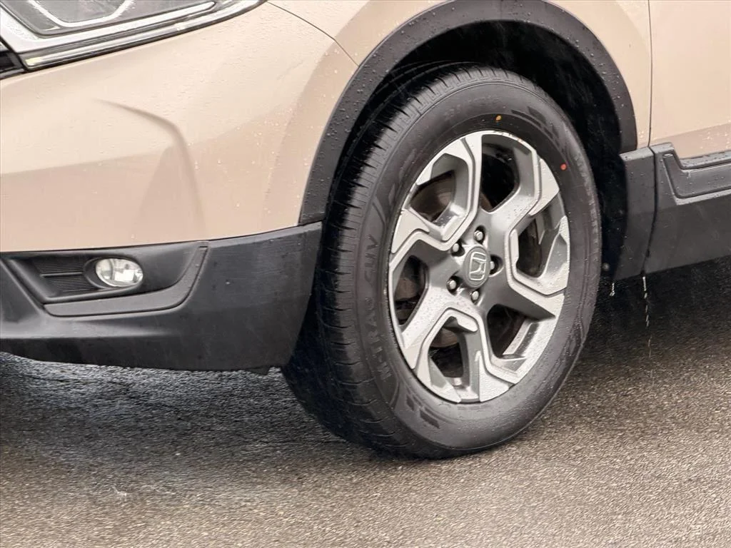 Used 2017  Honda EX image 28