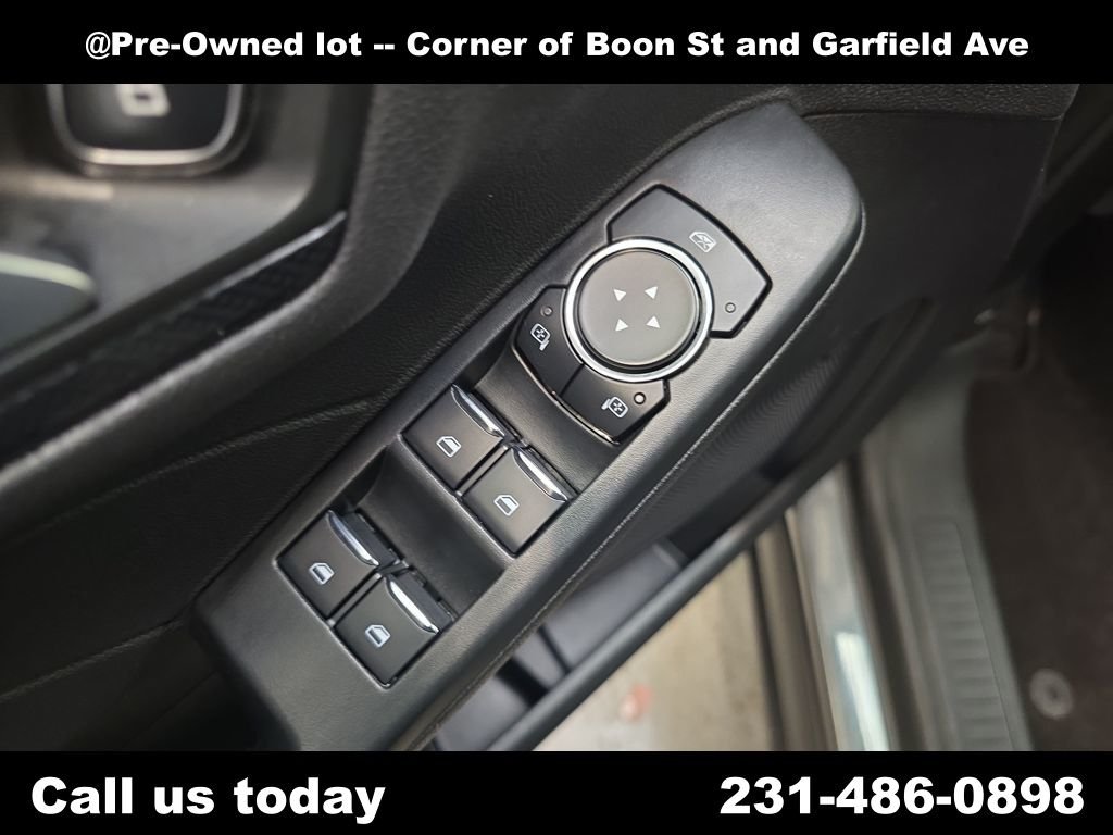 Used 2025 Gray Ford ST-Line Select image 28