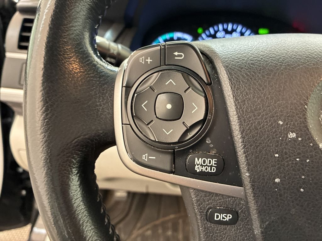 Used 2012 Black Toyota XLE image 19
