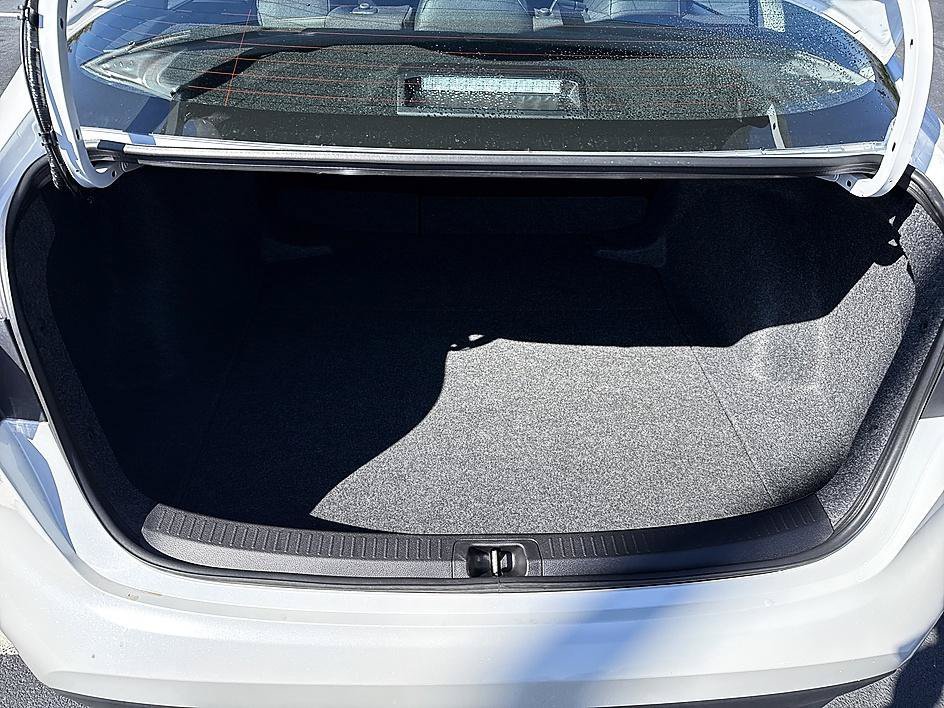 Used 2026 Wind Chill Pearl Toyota LE image 22