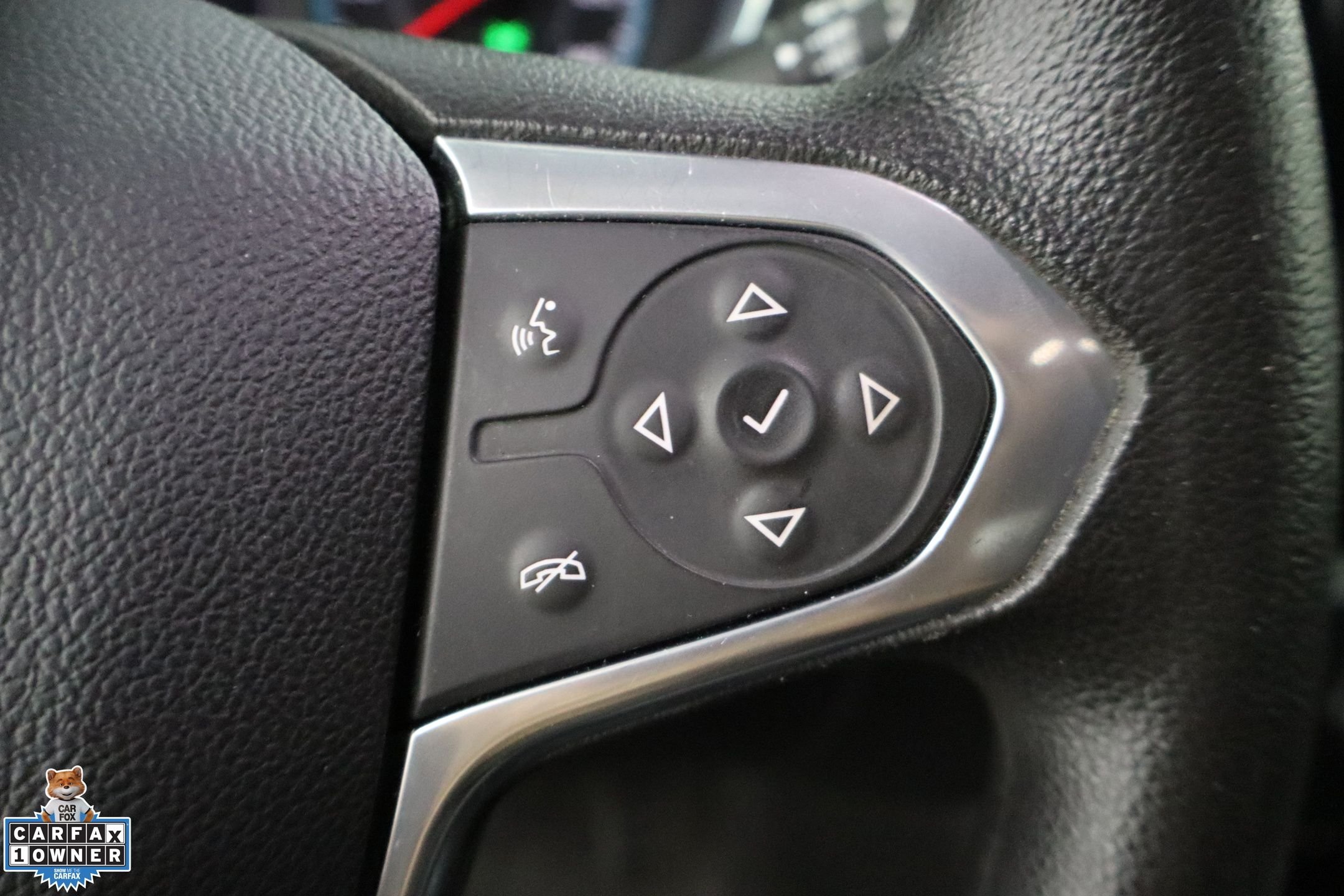 Used 2021 White Chevrolet LS image 16