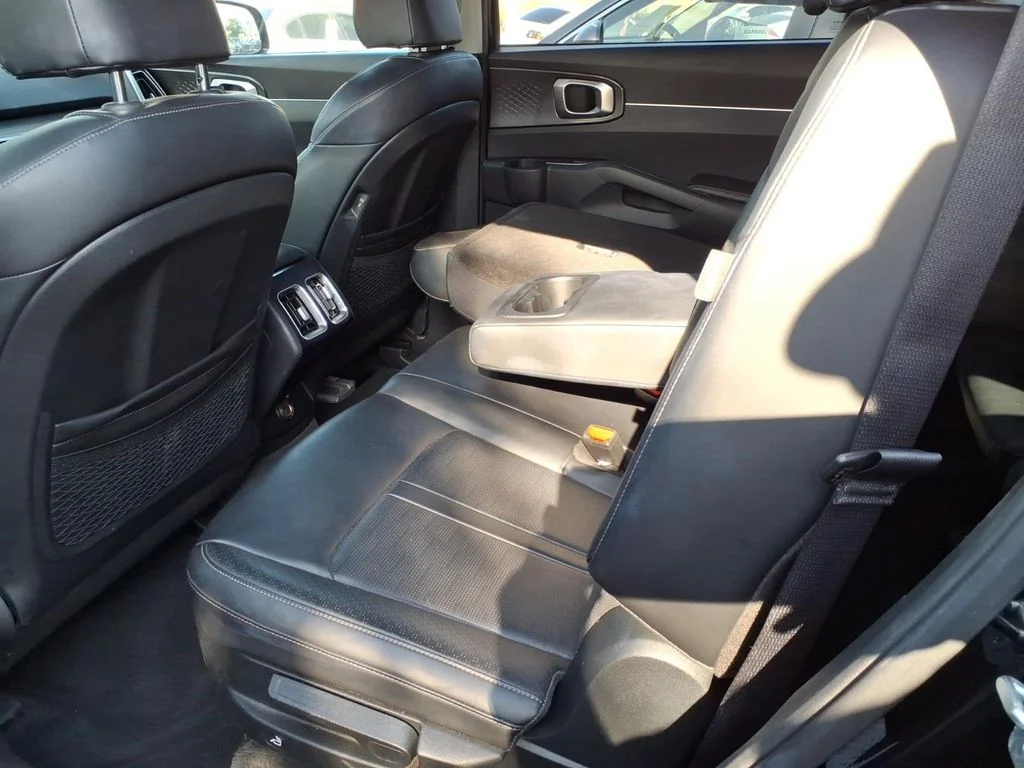 Used 2024 Black Kia S image 25