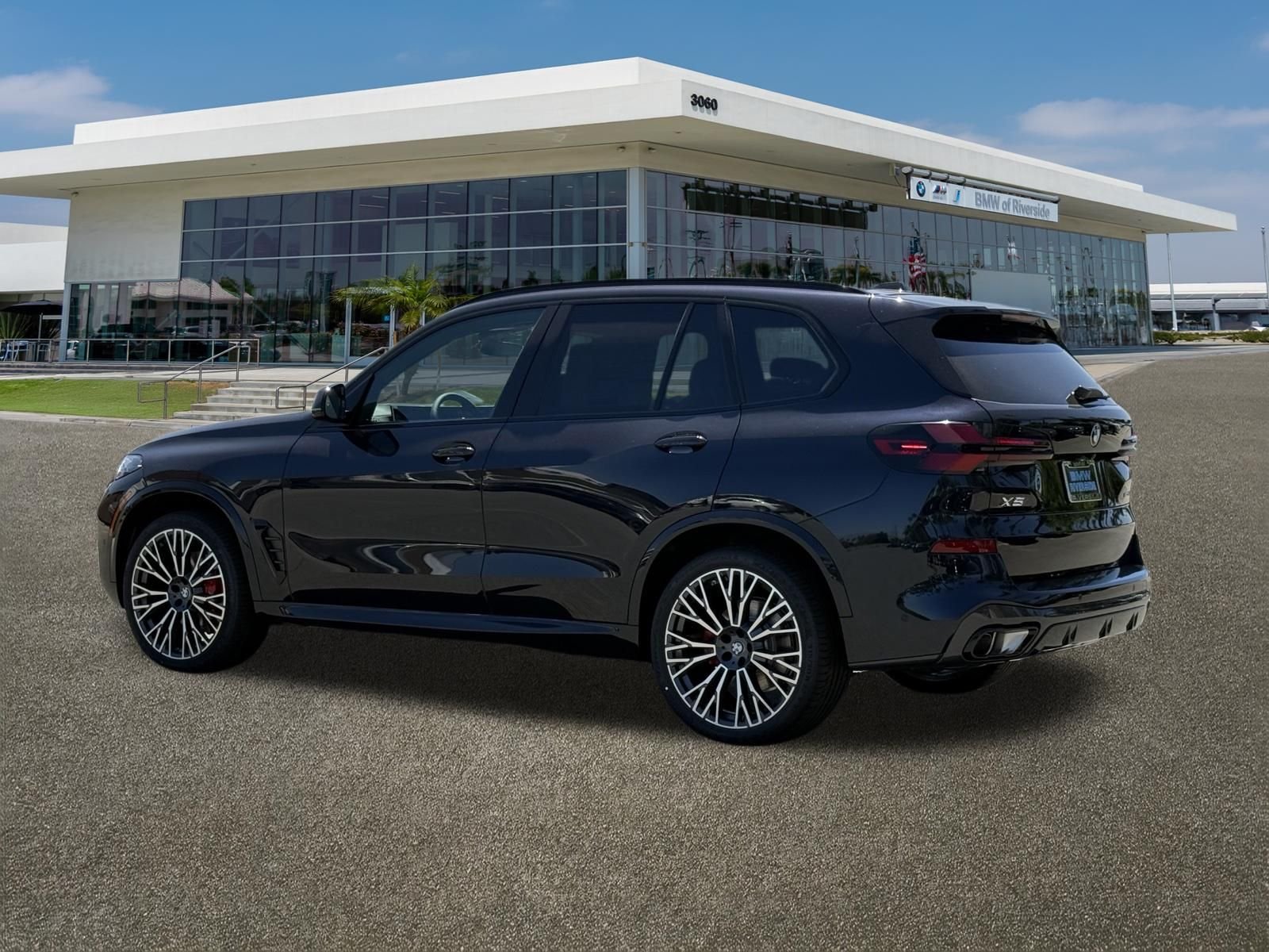 New 2026 Carbon Black Metallic BMW sDrive40i image 8