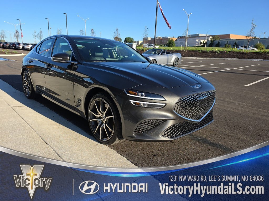 Used 2025 Gray Genesis 2.5T image 8