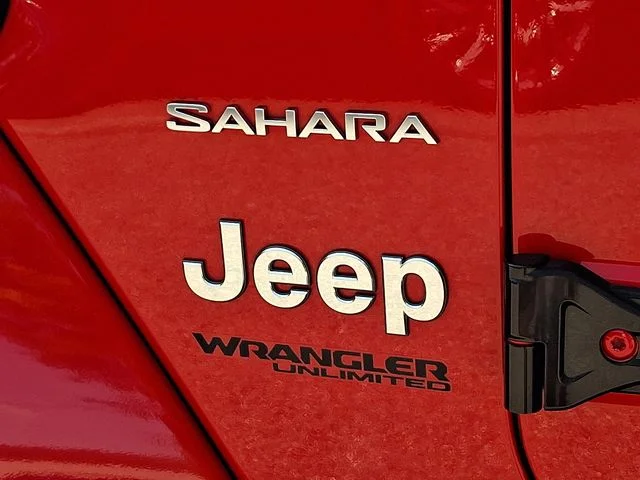 Used 2019 Red Jeep Unlimited Sahara image 31