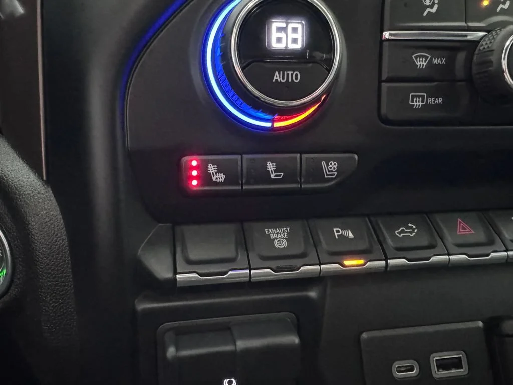 2023 Chevrolet Silverado 3500HD High Country - Photo 26