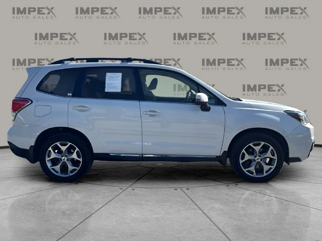 Used 2017 White Subaru 2.5i Touring image 6