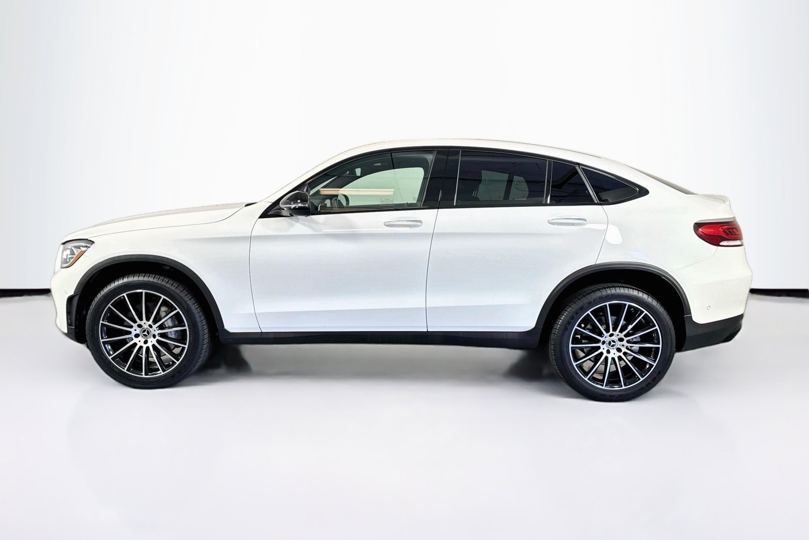 Certified Used 2023 Polar White Mercedes-Benz GLC 300 image 8