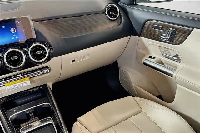 New 2026 Polar White Mercedes-Benz GLA 250 image 51