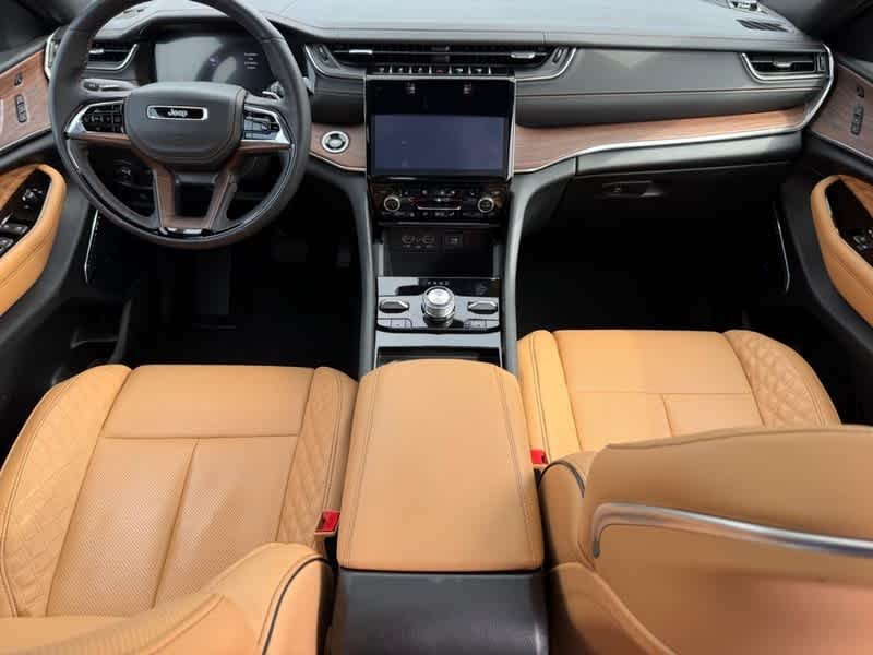 Used 2025 Baltic Gray Metallic Clearcoat Jeep Summit image 13
