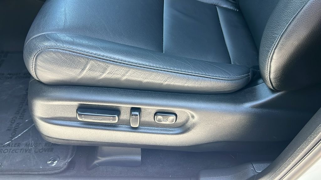 Used 2022 White Honda Special Edition image 17