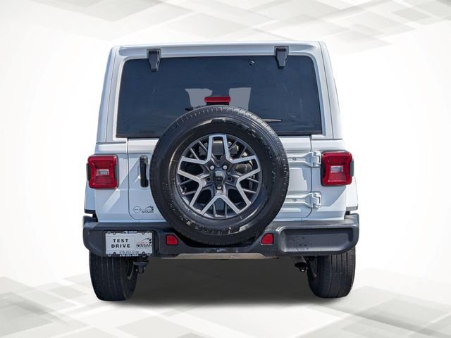 Used 2024 White Jeep Sahara image 5