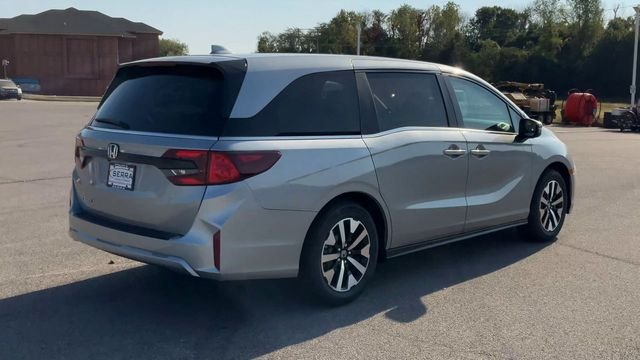 Certified Used 2026 Solar Silver Metallic Honda EX-L image 8