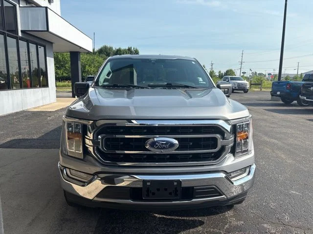 Used 2021 Silver Ford XLT image 7