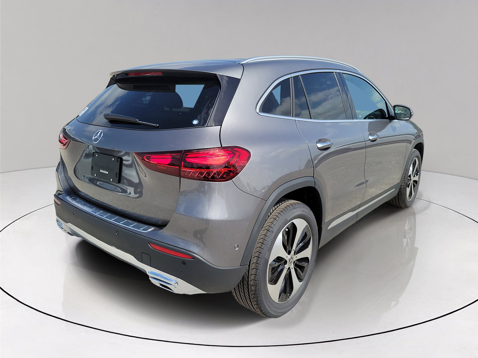 New 2026 Mountain Grey Metallic Mercedes-Benz GLA 250 image 36