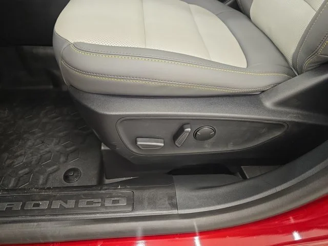 New 2026 Ruby Red Metallic Tinted Clearcoat Ford Badlands® image 37