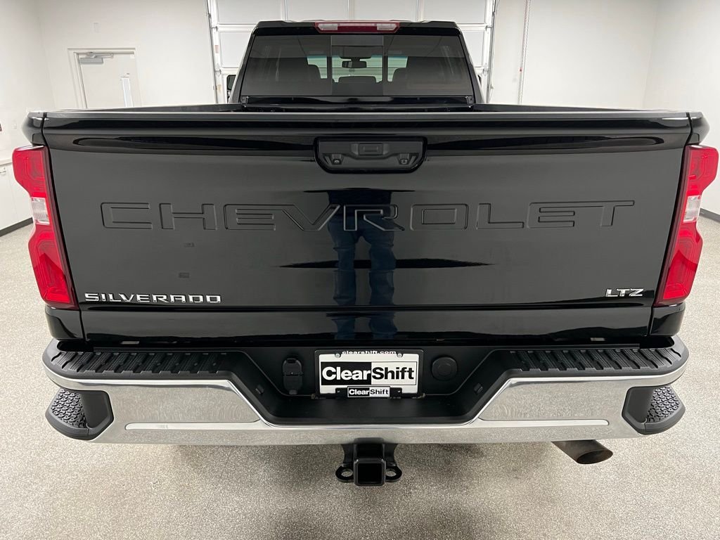 2022 Chevrolet Silverado 3500HD LTZ - Photo 11