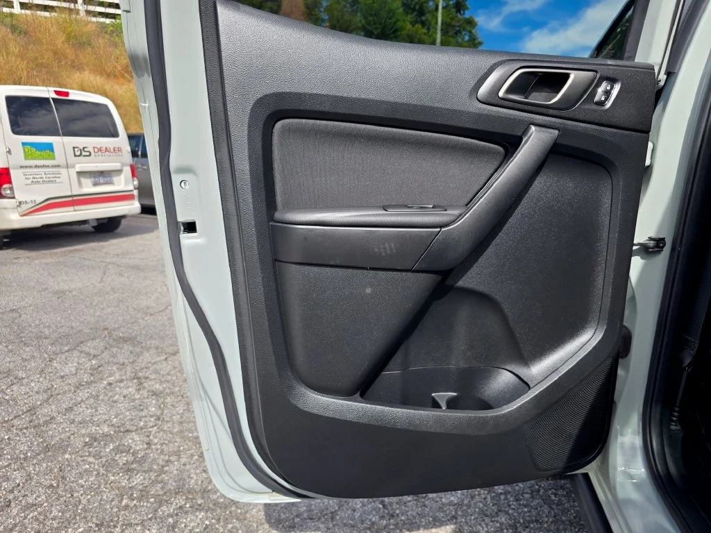 Used 2023 Green Ford XLT image 47