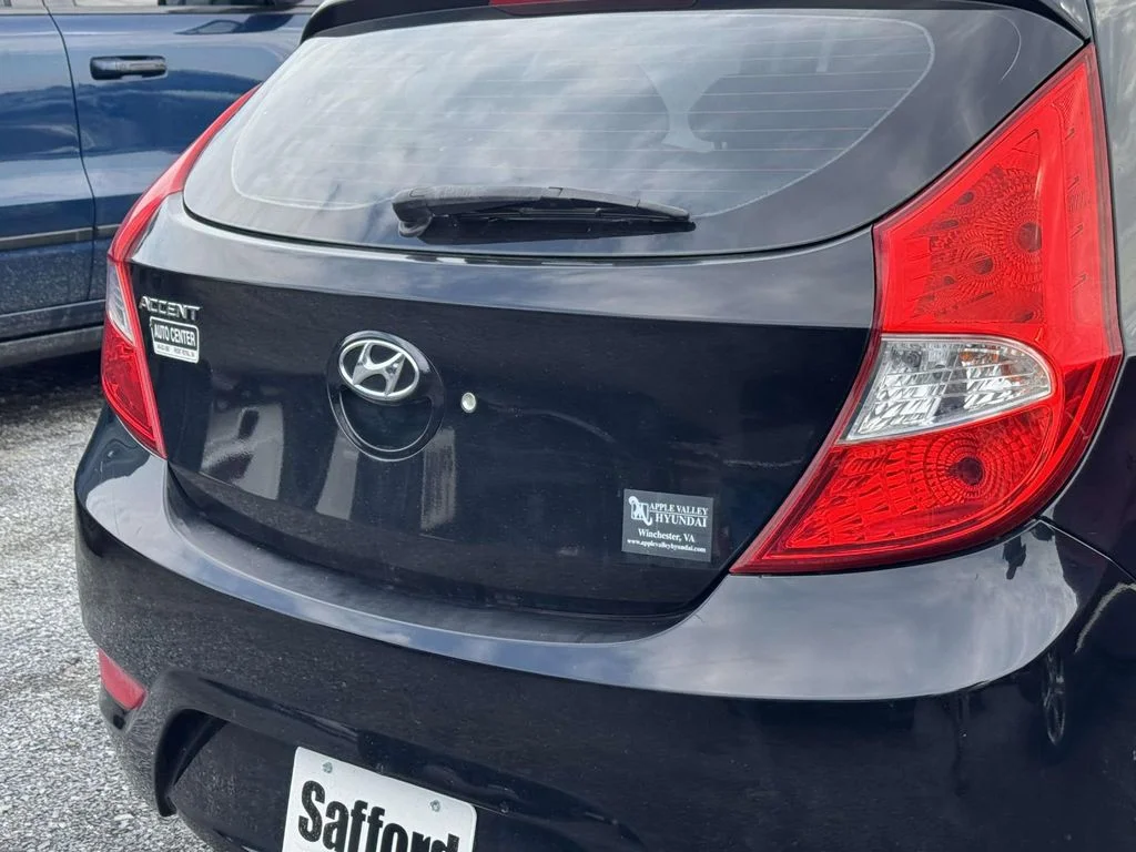 Used 2014 Black Hyundai GS image 10