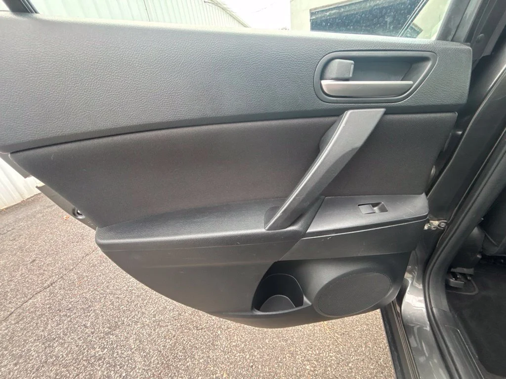Used 2012 Gray Mazda i Touring image 16