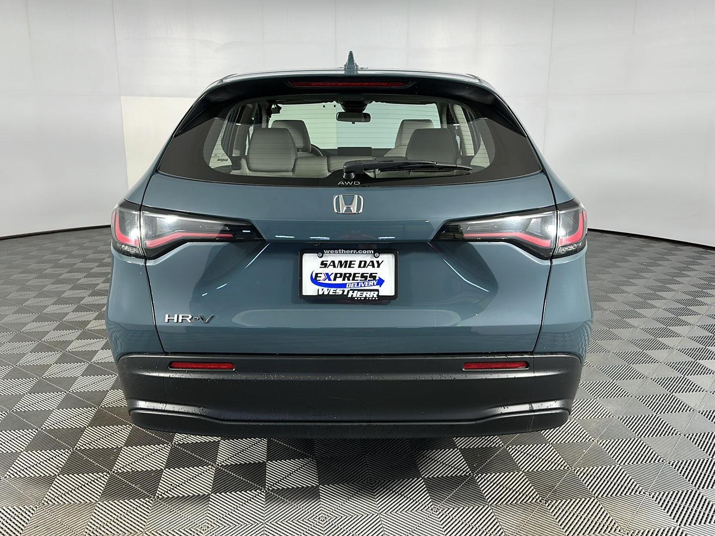 Used 2024 Nordic Forest Pearl Honda LX image 21