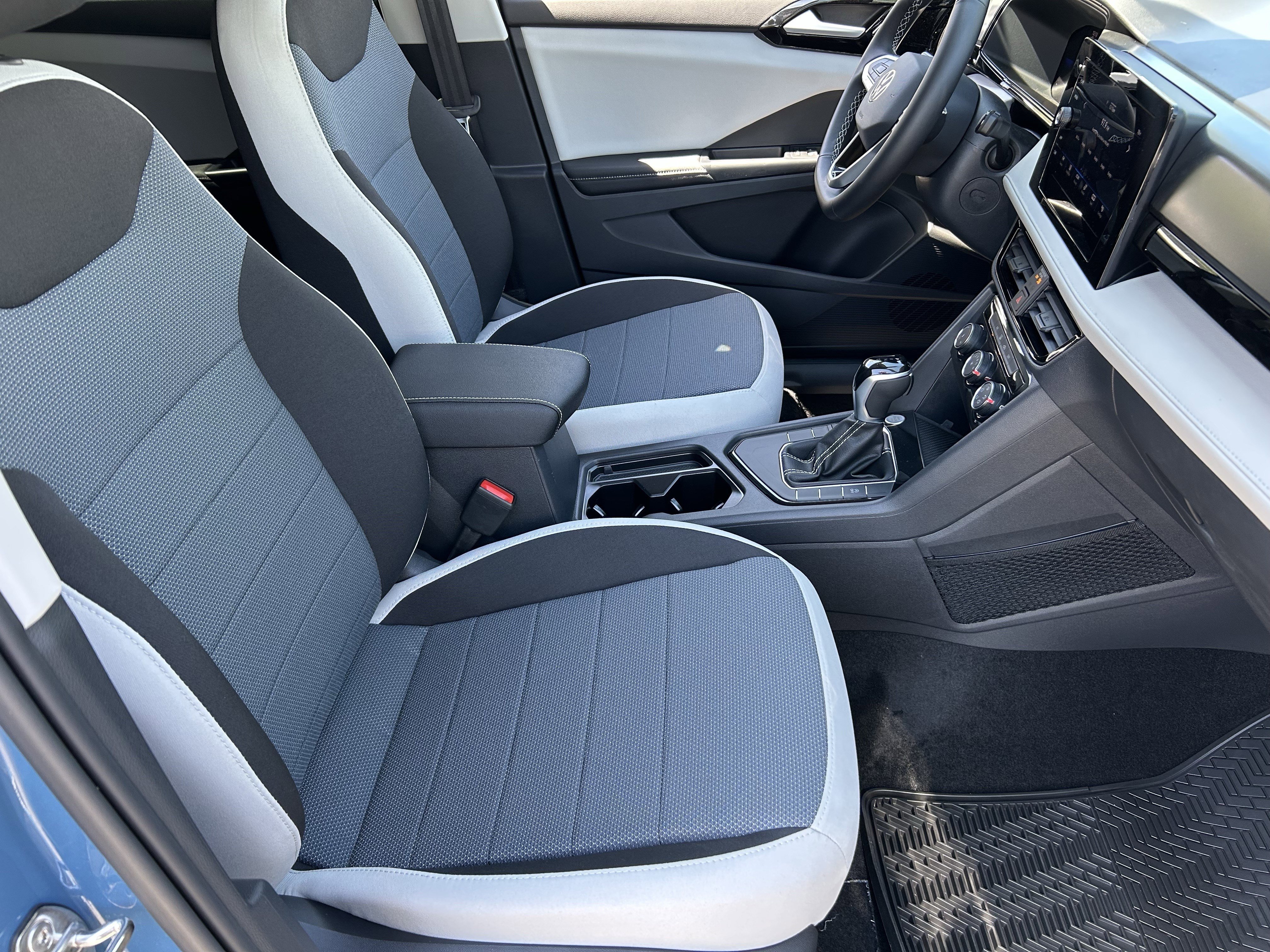 New 2026 Monterey Blue Pearl Volkswagen S image 7