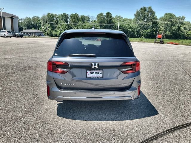 New 2026 Modern Steel Metallic Honda Touring image 15