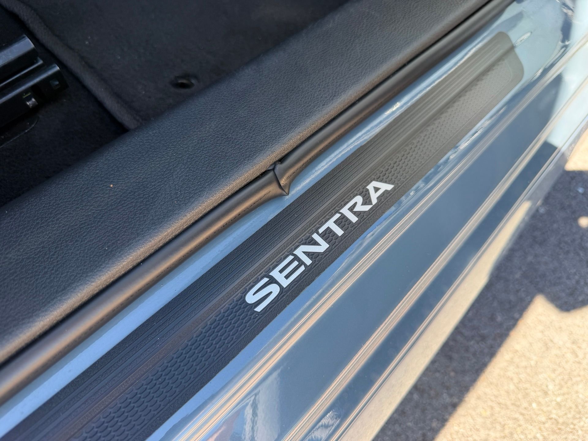 Used 2025 Gray Nissan SR image 54