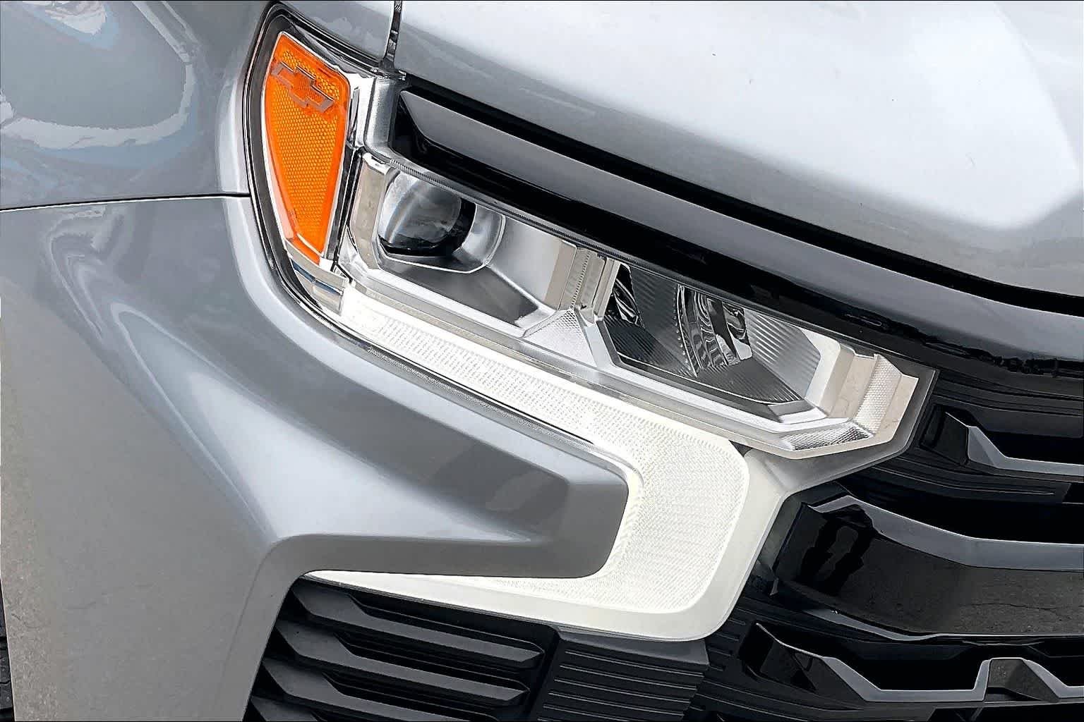 Used 2024 Sterling Gray Metallic Chevrolet LT Trail Boss image 27
