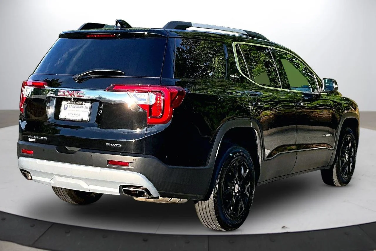 Used 2023 Black GMC SLE image 9