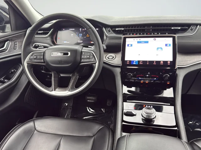 Used 2023 Gray Jeep Limited image 11
