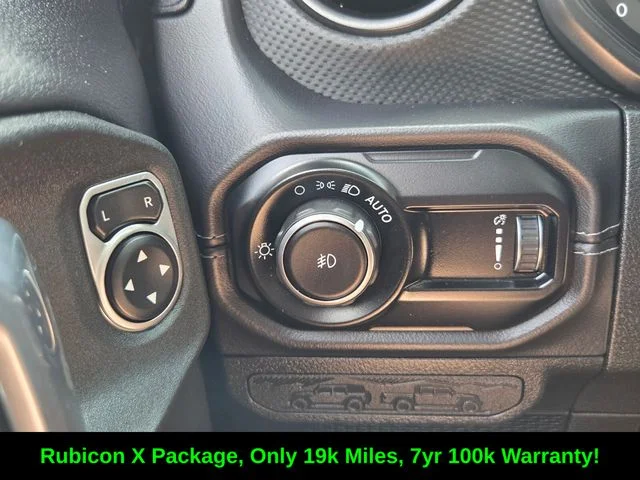 Certified Used 2025 Black Jeep Rubicon X image 22